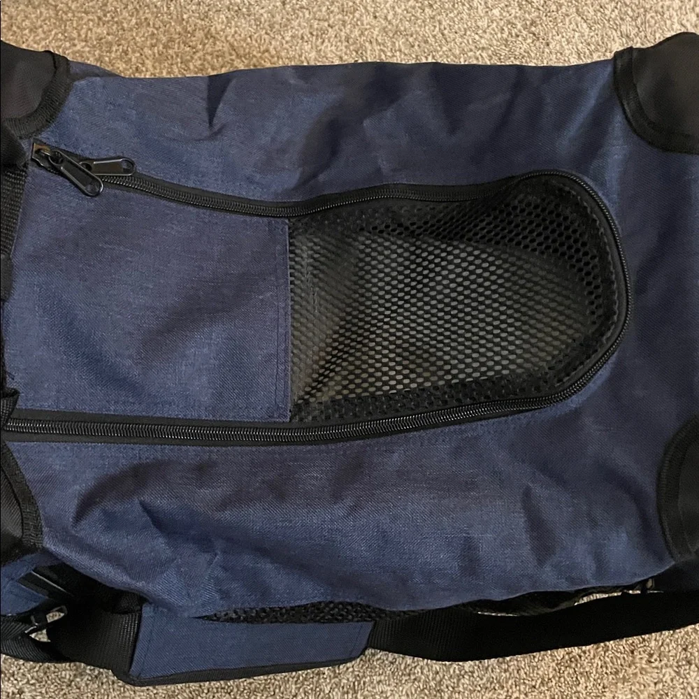 Veehoo Blue and Black Pet Travel Carrier